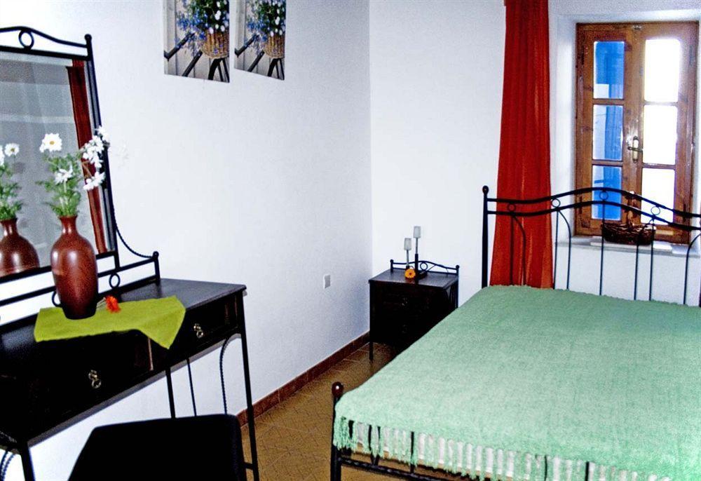Elena & Aparthotel 3*