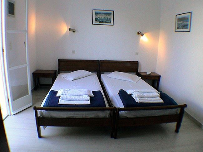 Aparthotel Elena &